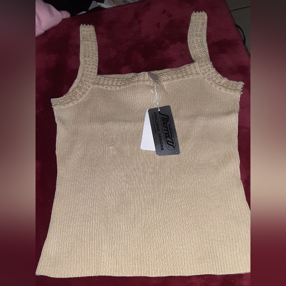 Side effects exclusive designs size Small. - Picture 2 of 4